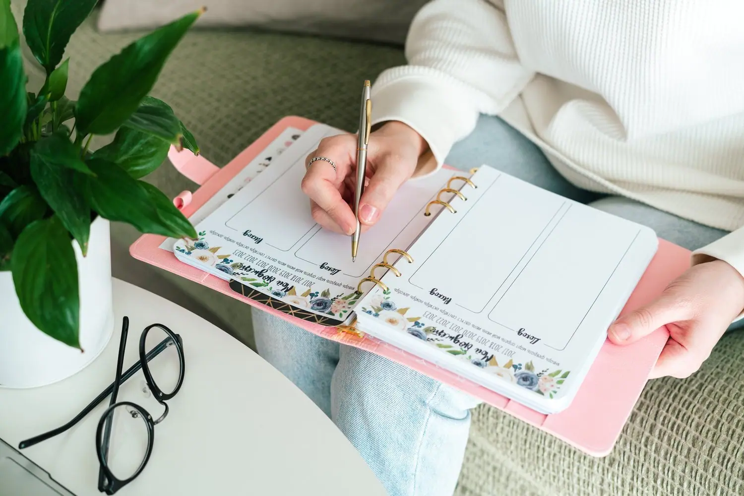 Jak wykorzystać techniki bullet journalingu w zarządzaniu