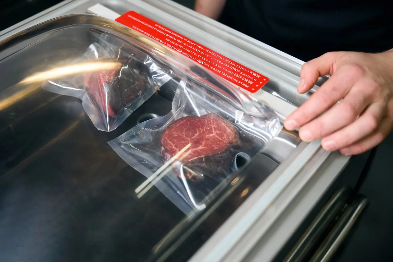 Jak zgrzewarka FIAB 1400 rewolucjonizuje procesy produkcyjne w przemyśle