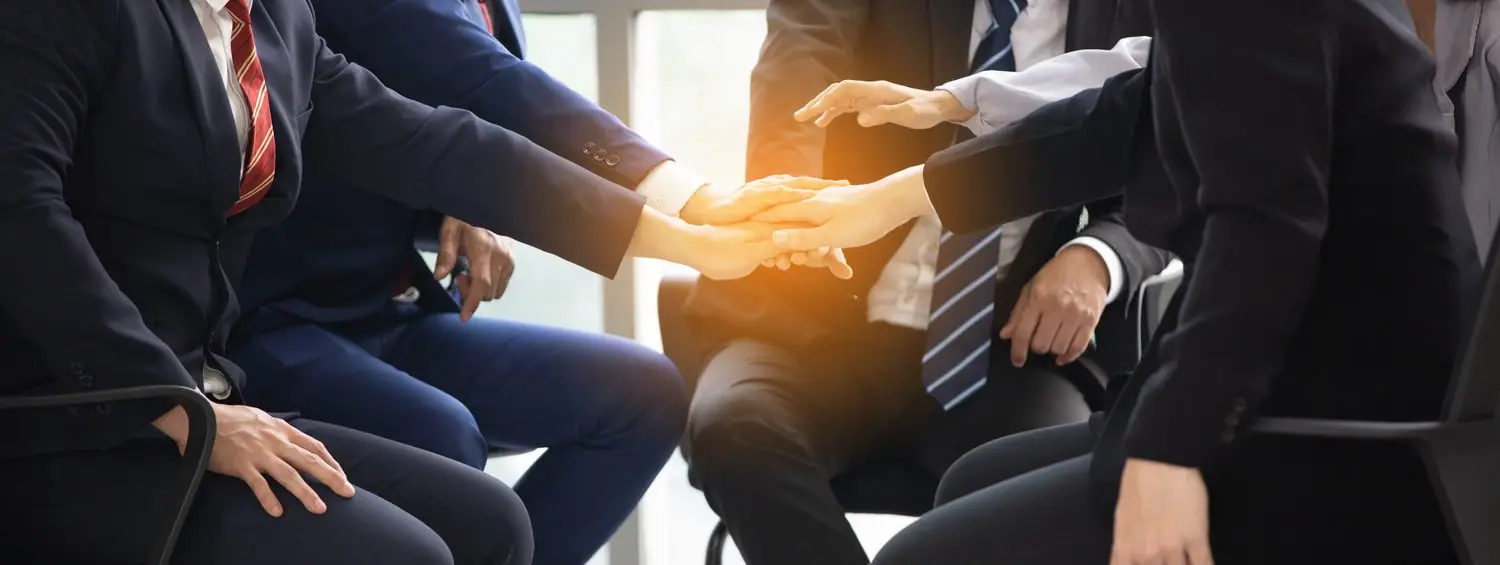 Jak wybrać odpowiednią formę prawną dla nowego biznesu - spółka czy działalność gospodarcza